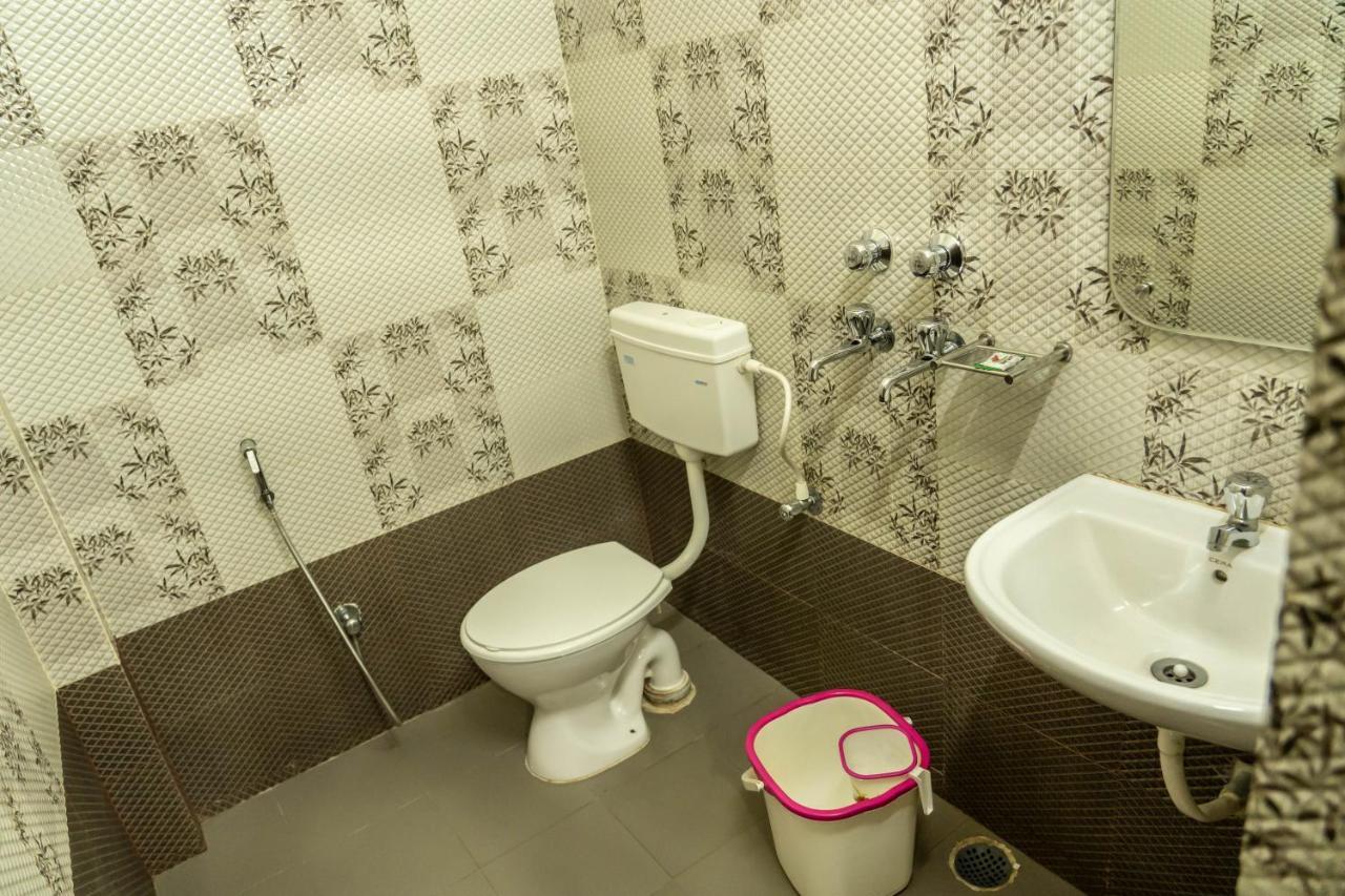 Hotel Bnson Blue Cuttack Extérieur photo